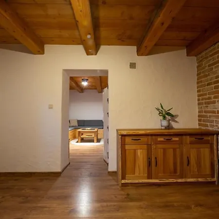 Pri Jazere Apartmán *