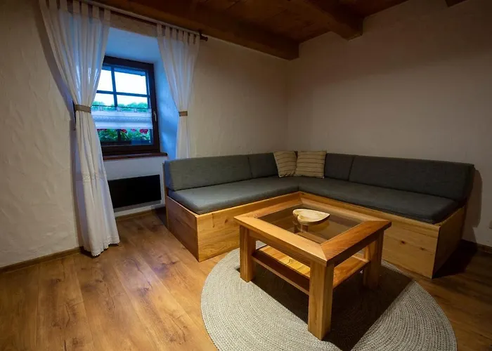 Apartament Pri Jazere *